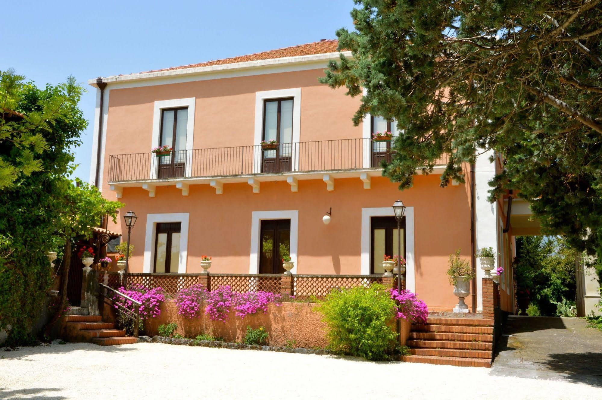 Villa Bonaccorso - Antica E Maestosa Villa Con Piscina Ai Piedi Dell'Etna ヴィアグランデ エクステリア 写真